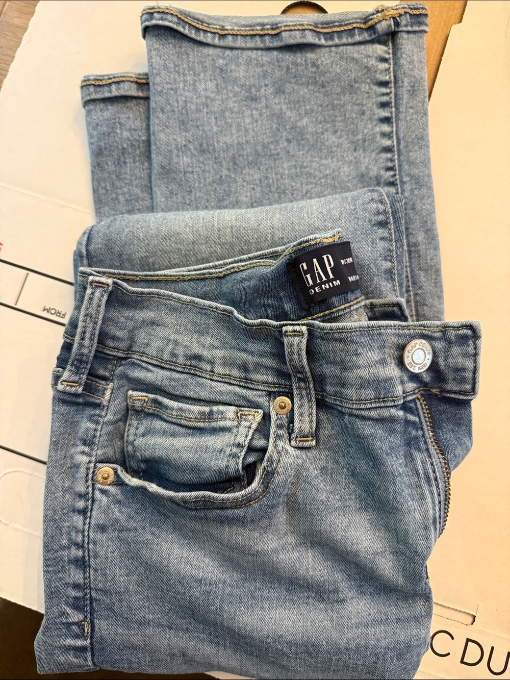 Women’s GAP jeans- style -baby boot size 10  Jeans in Light Blue Wash
